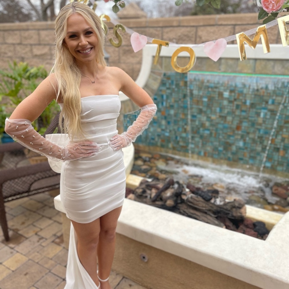 White Mini Dress with Detachable Bow